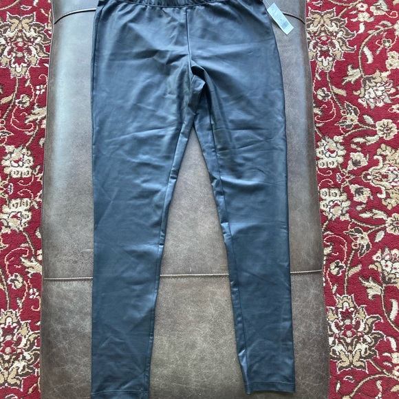 Dynamite Medium Coated Leggings - Picture 2 of 11